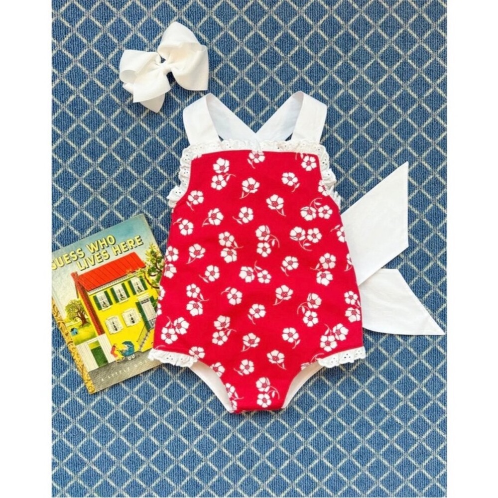 Beaufort Bonnet Sisi Sunsuit | Fairfax Flowers with Worth Avenue White RARE TBBC